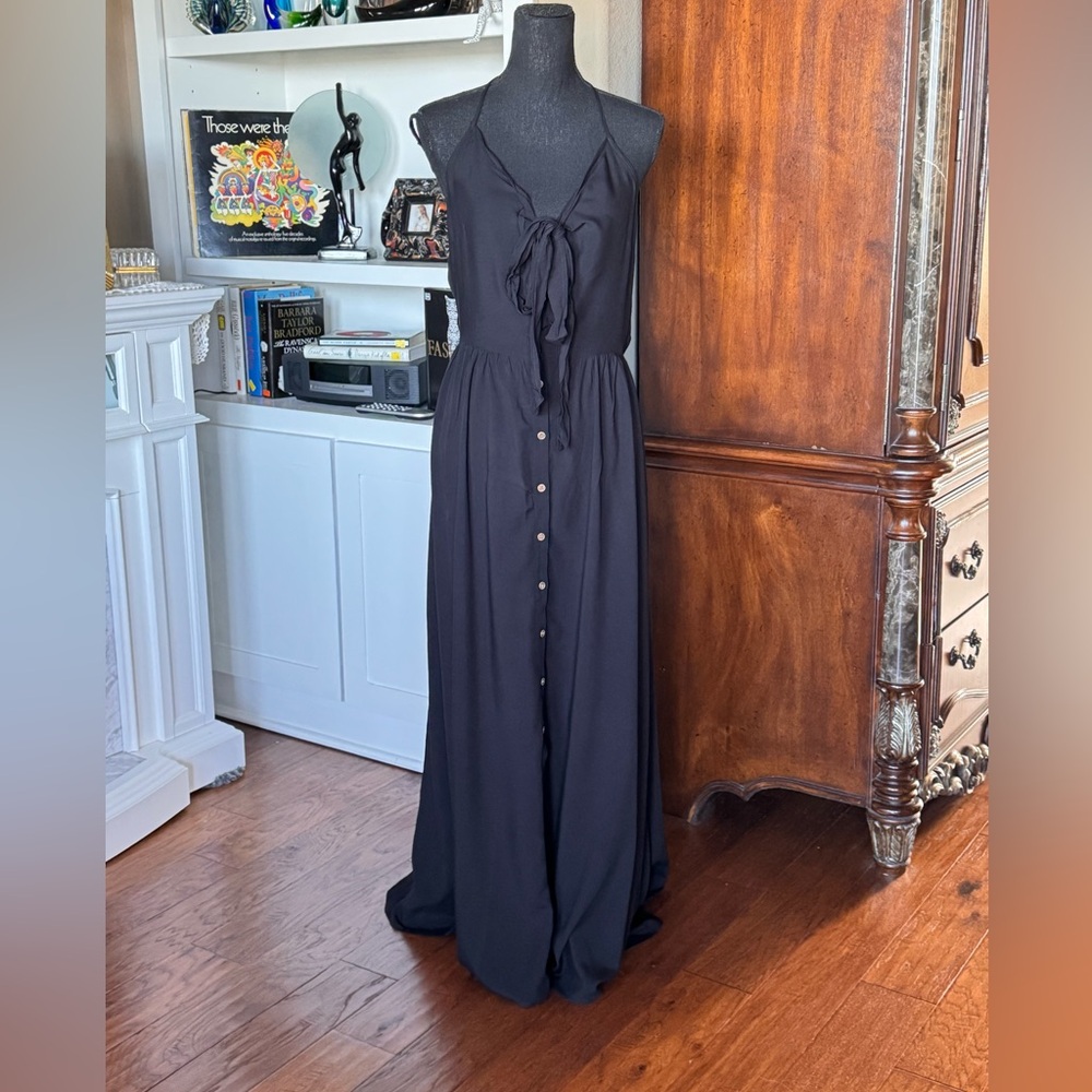 Elegant‎ Black Maxi Dress - Picture 4 of 11